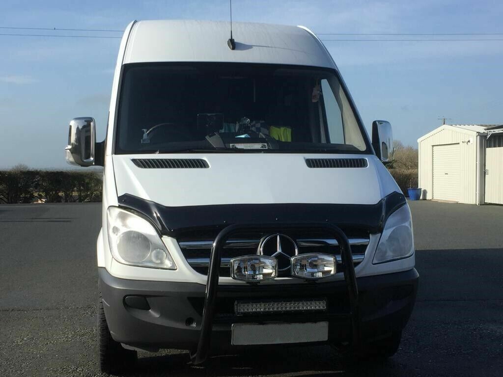 Sun Visor and Bug Guard Solid Black Acrylic For MERCEDES SPRINTER W906 2006-12