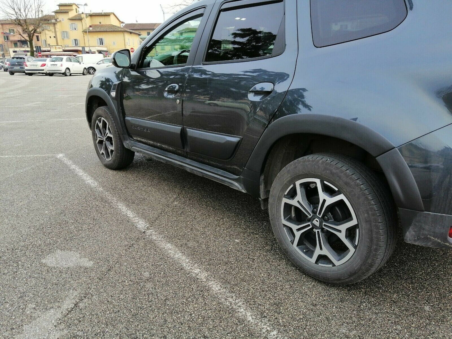 ABS black Fender & Door Covering set 12 Pieces For Dacia Duster II 2018- up
